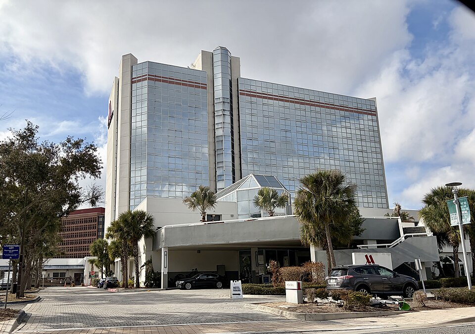 Orlando — multi-vendor marketplaces for local businesses