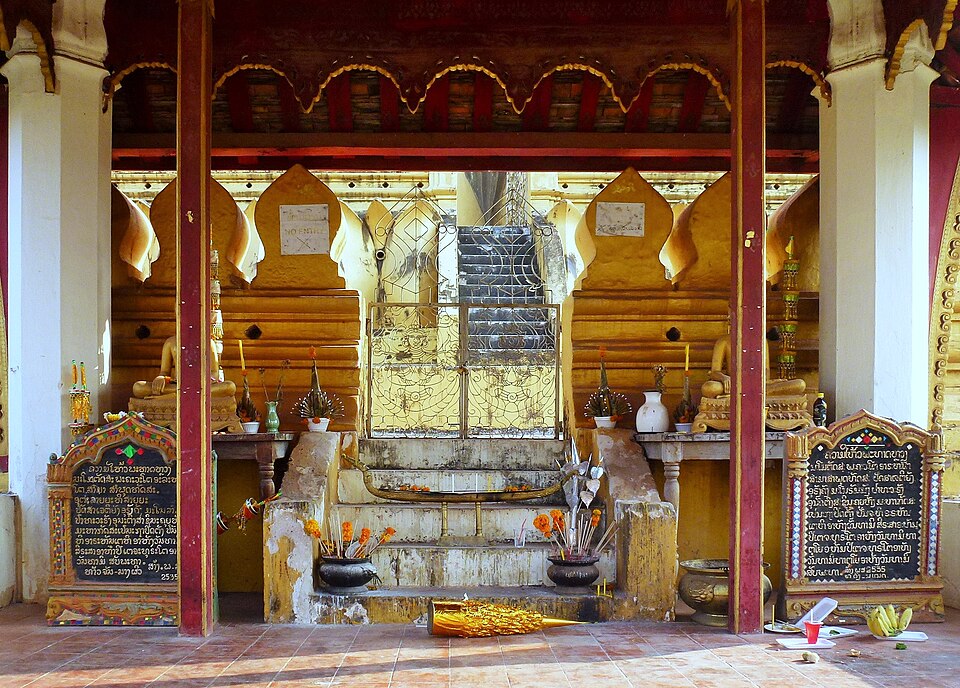 Vientiane — local market for manufacturer and distributor portals