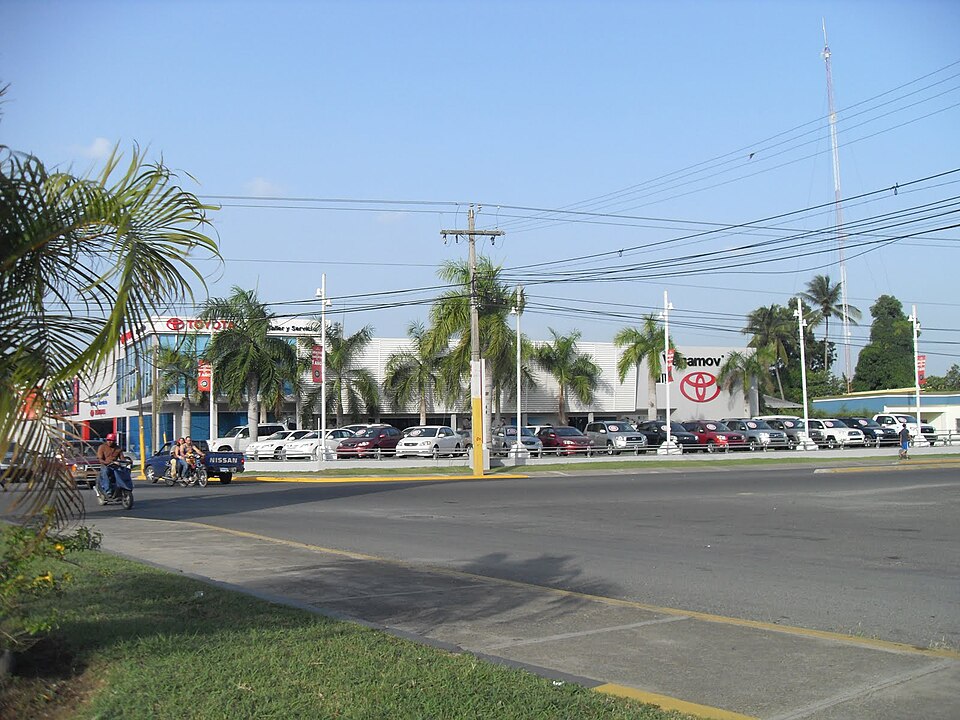 La Vega — local market for multi-vendor marketplaces