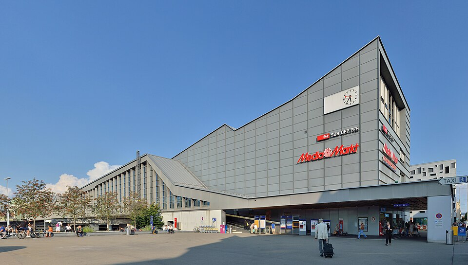 Basel — manufacturer and distributor portals for local businesses