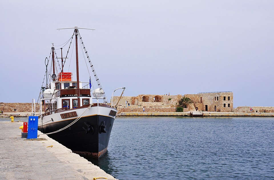 Chania — local market for custom e-commerce platforms