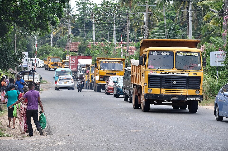 Kurunegala — local market for mobile commerce apps