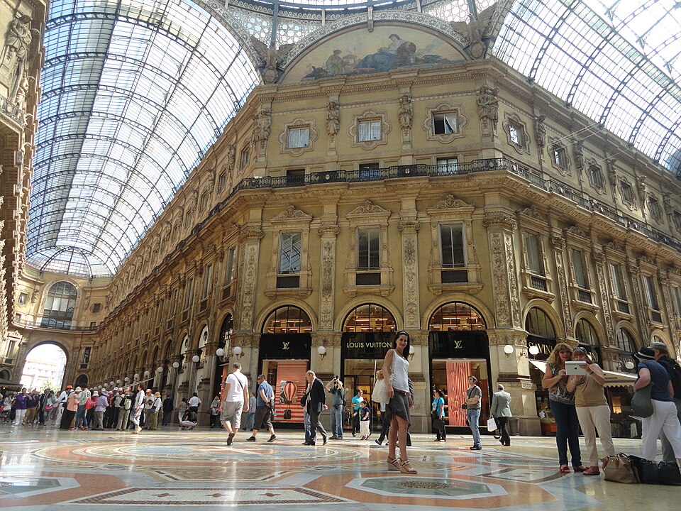 Milan — B2B and wholesale portals for local businesses
