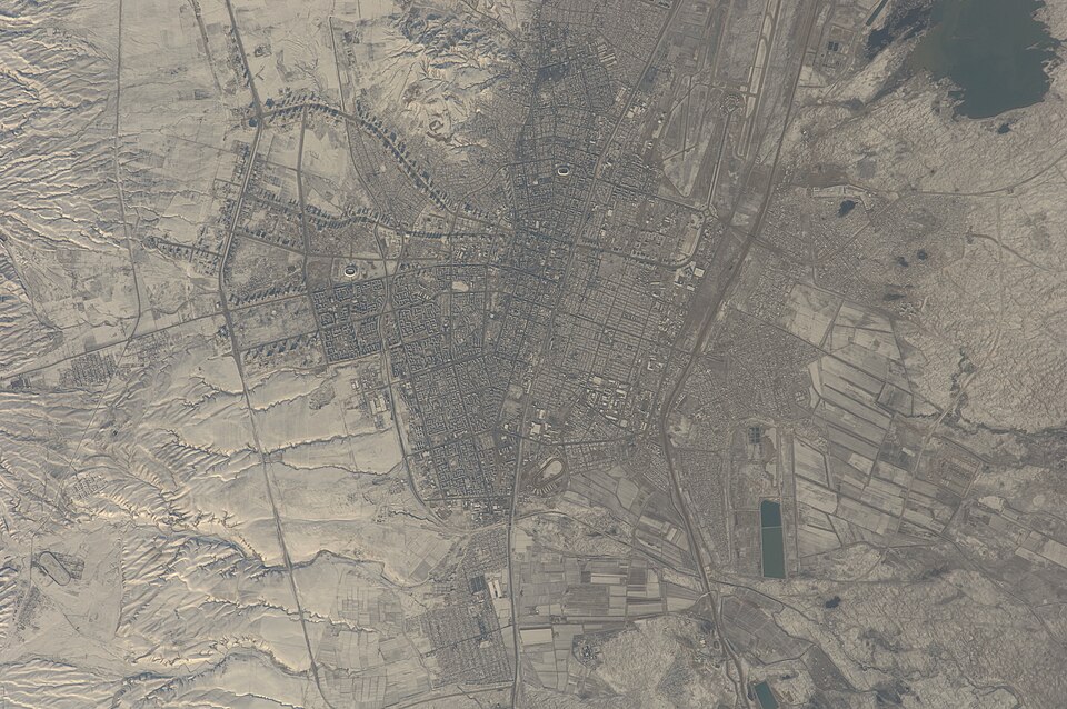 Ashgabat — local market for mobile commerce apps