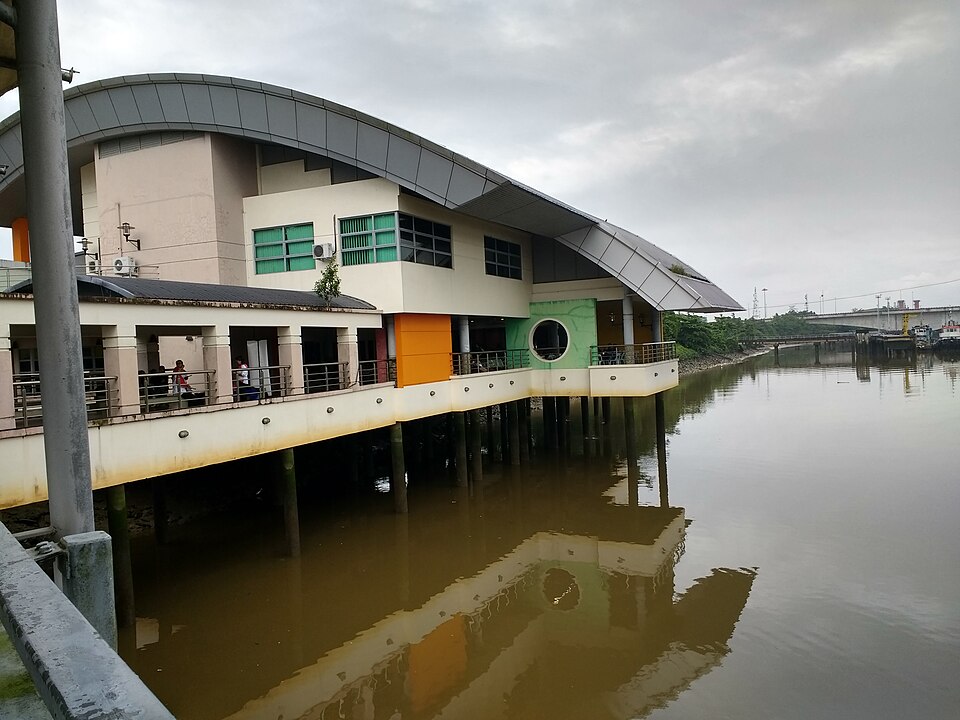 Kuching — local market for mobile commerce apps