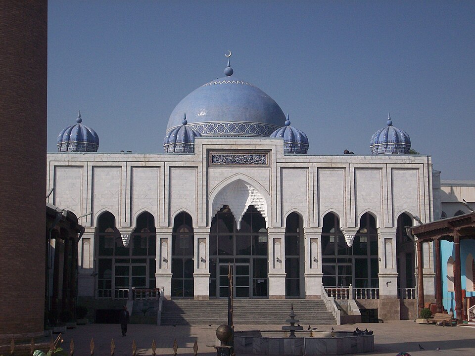 Khujand — manufacturer and distributor portals for local businesses