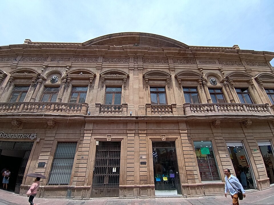 León — online stores for local businesses