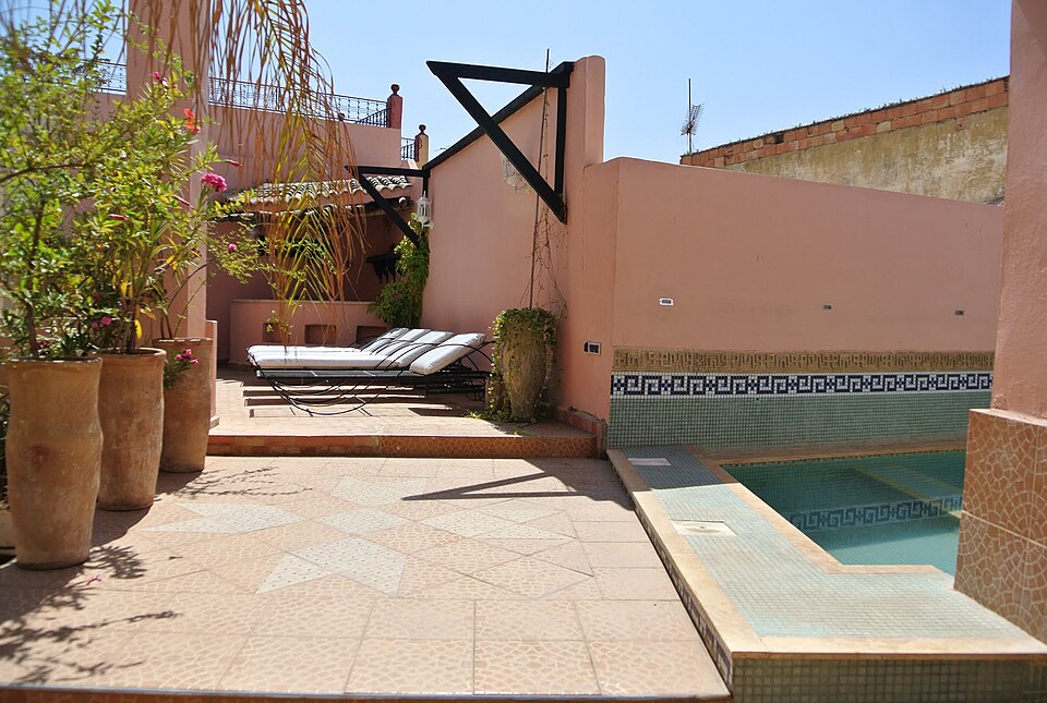 Meknes — local market for service booking platforms