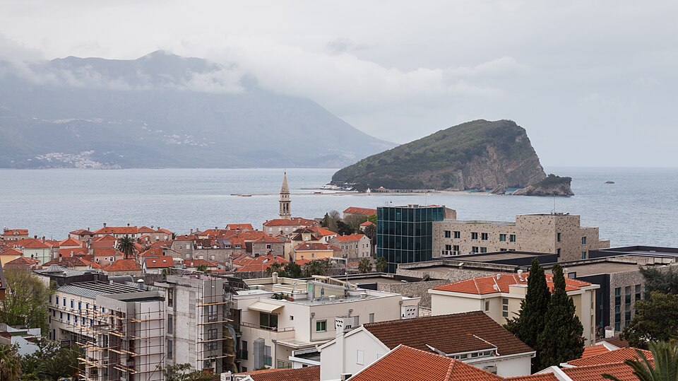 Budva — local market for B2B and wholesale portals