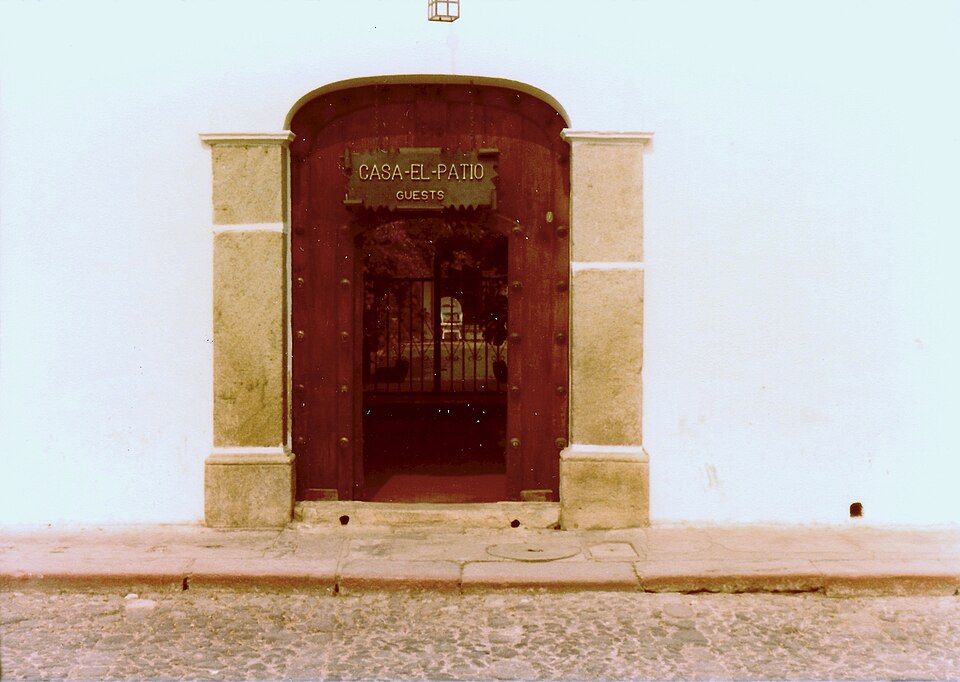 Antigua Guatemala — multi-vendor marketplaces for local businesses