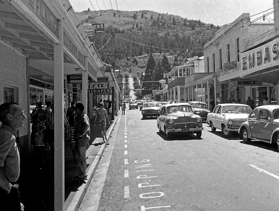 Queenstown — online stores for local businesses