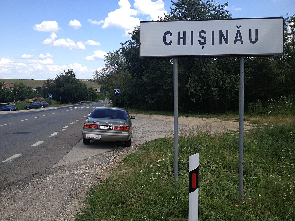 Chișinău — manufacturer and distributor portals for local businesses