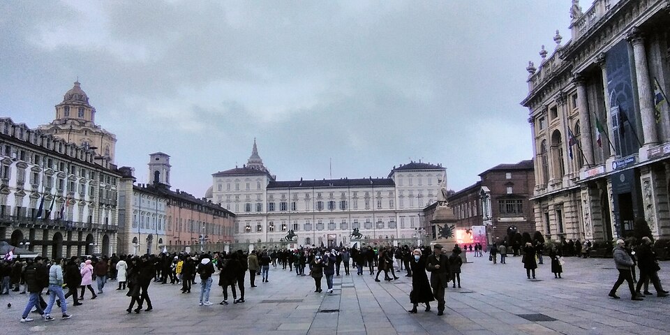 Turin — local market for B2B and wholesale portals
