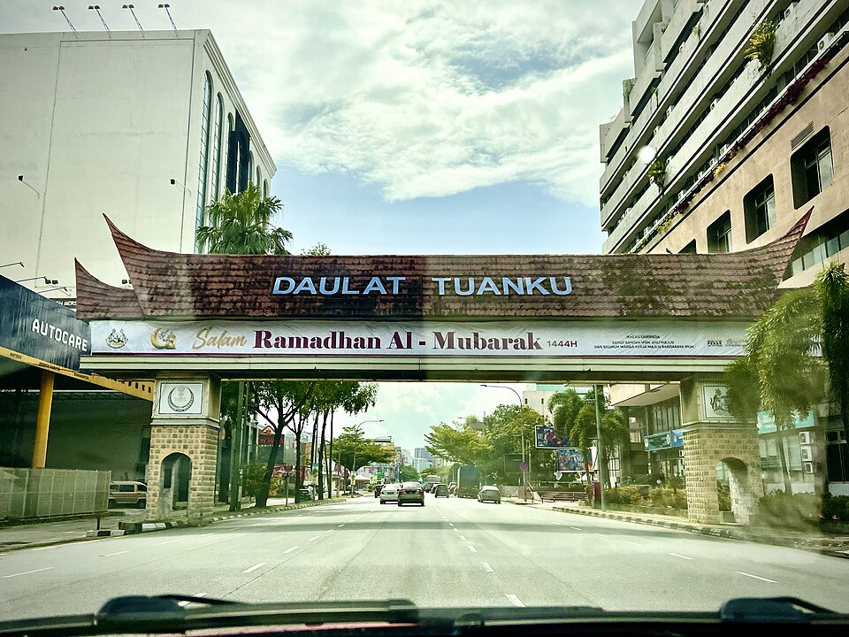Ipoh — local market for custom e-commerce platforms