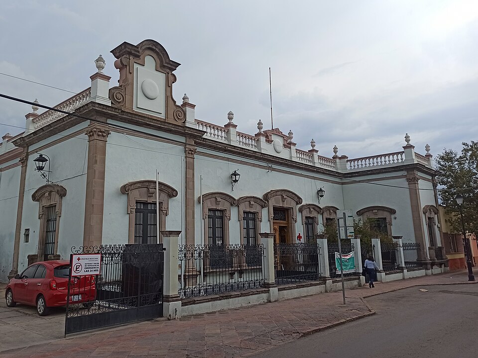 Querétaro — manufacturer and distributor portals for local businesses