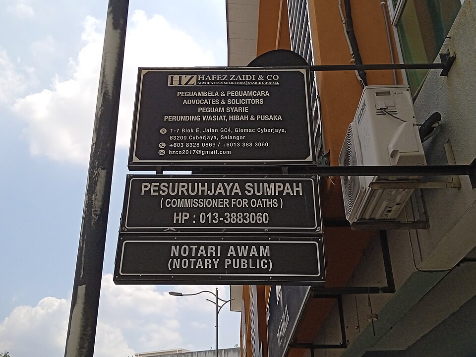 Cyberjaya — local market for custom e-commerce platforms