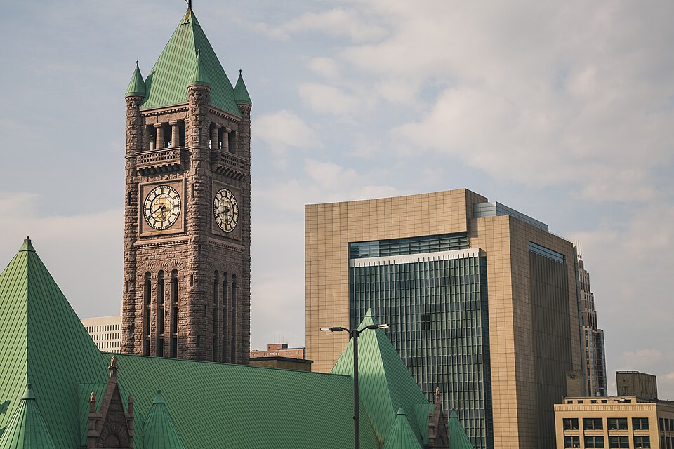 Minneapolis — local market for international and multi-region stores