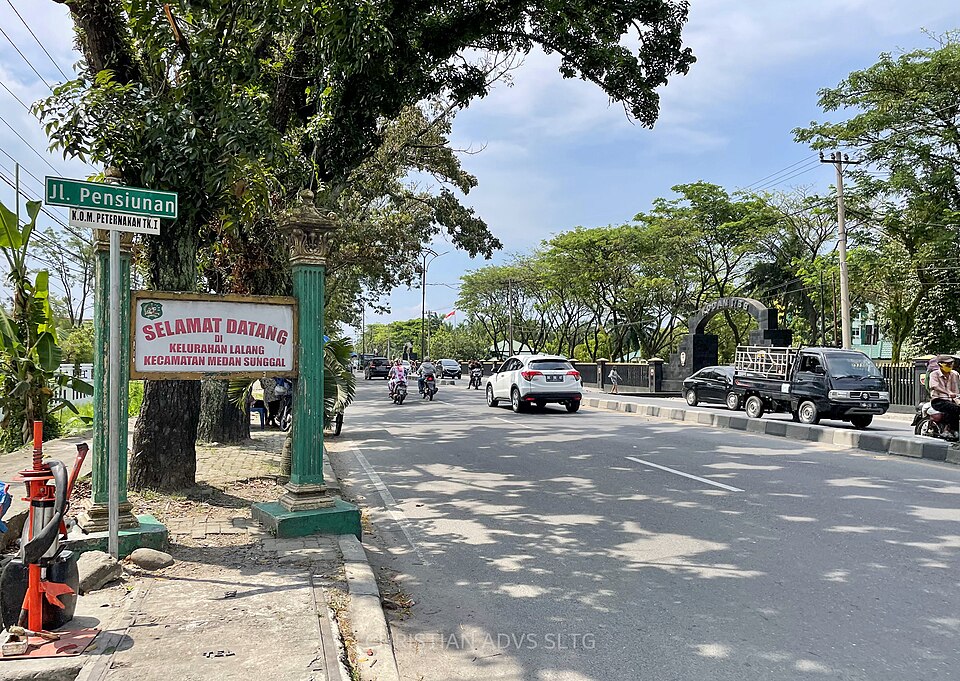 Medan — local market for custom e-commerce platforms