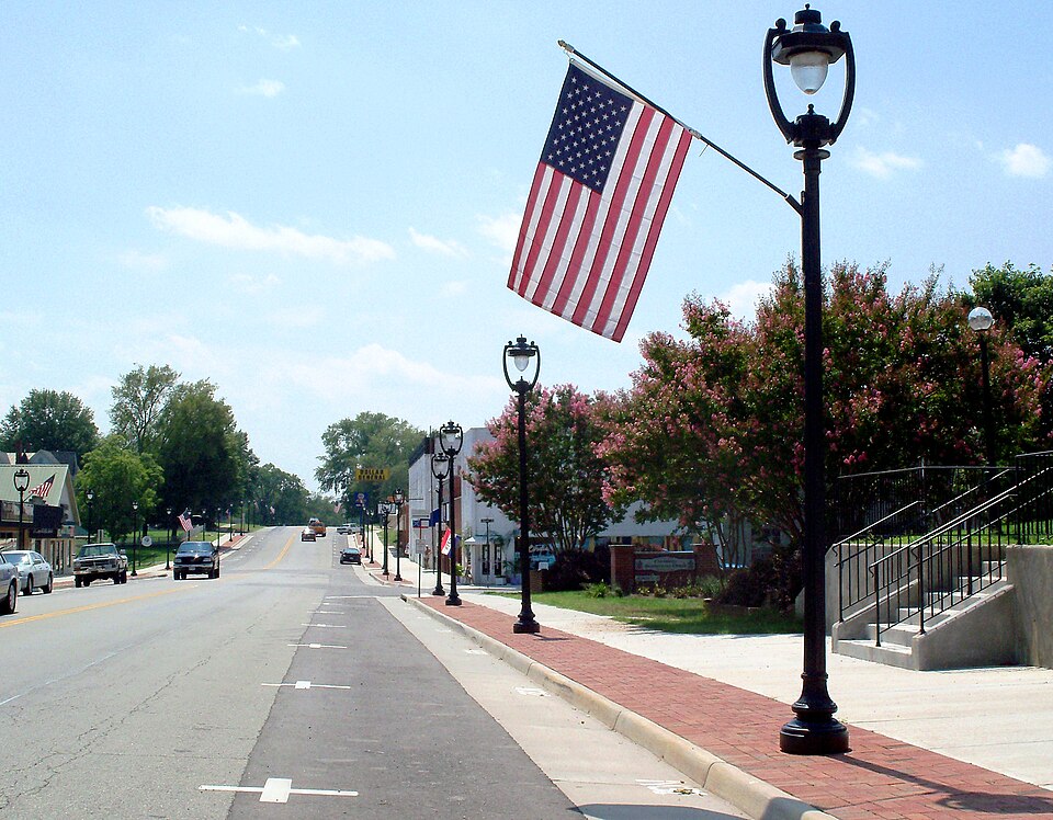 Clarksville — custom e-commerce platforms for local businesses