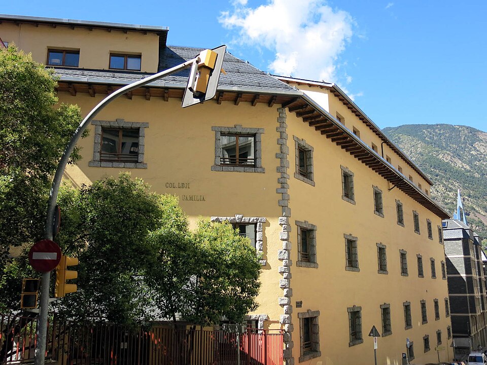 Escaldes-Engordany — multi-vendor marketplaces for local businesses