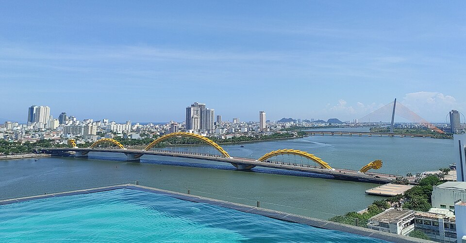 Da Nang — local market for online stores