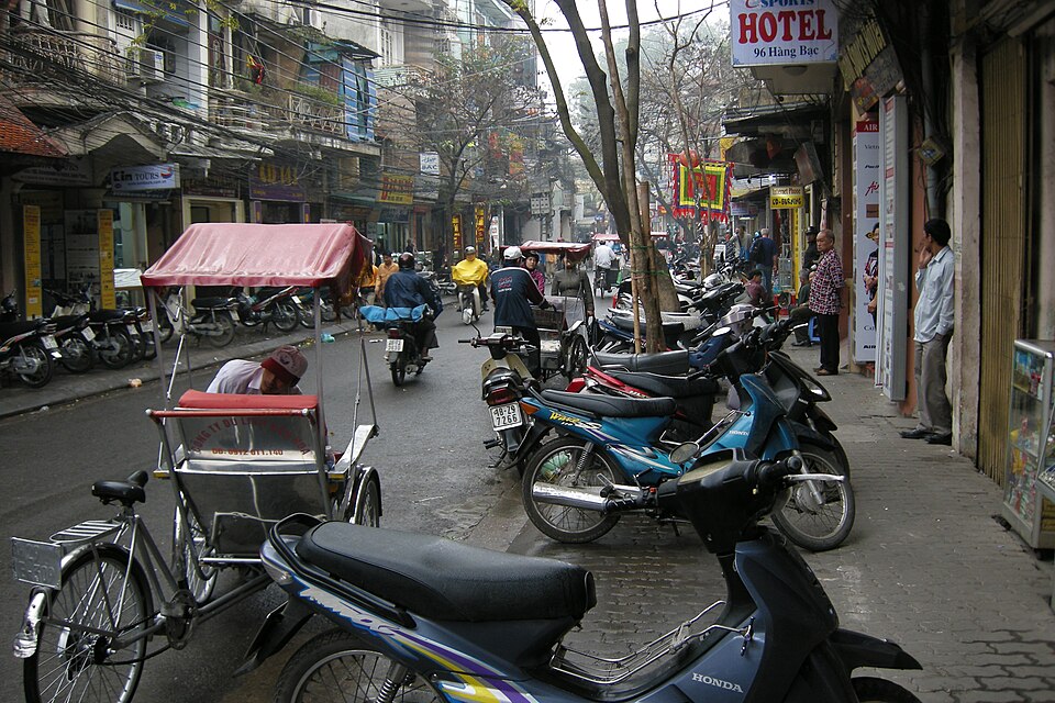 Hanoi — B2B and wholesale portals for local businesses