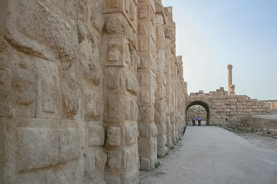 Jerash — local market for international and multi-region stores
