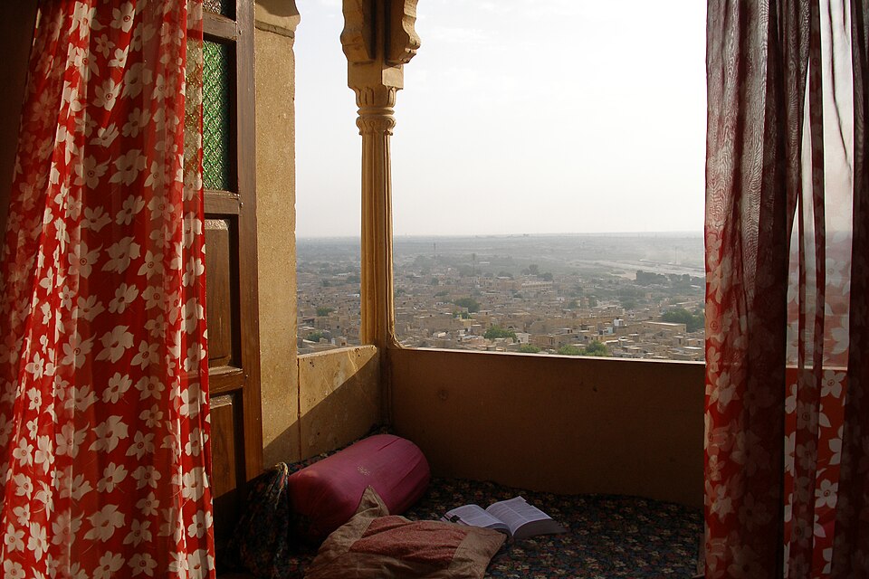 Jaisalmer — local market for international and multi-region stores