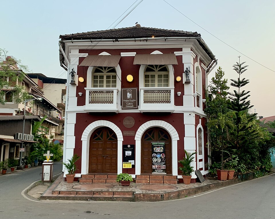 Panaji — local market for custom e-commerce platforms