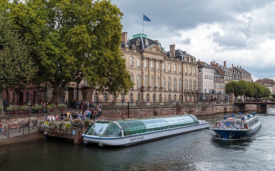 Strasbourg — local market for mobile commerce apps