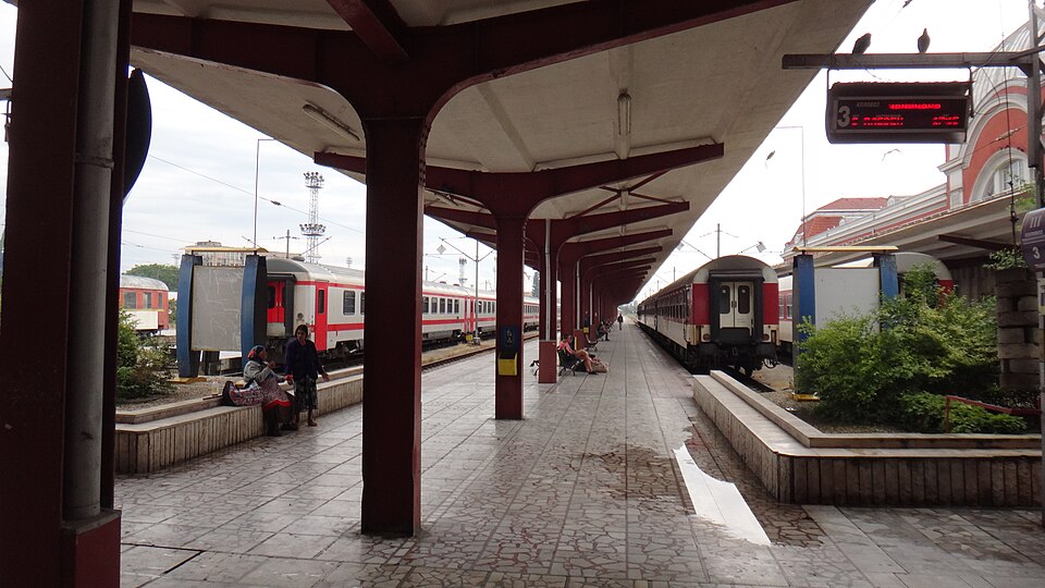 Varna — international and multi-region stores for local businesses
