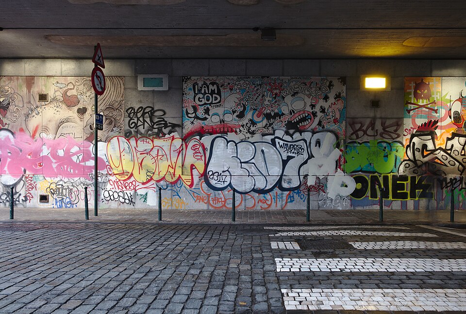 Brussels — local market for custom e-commerce platforms
