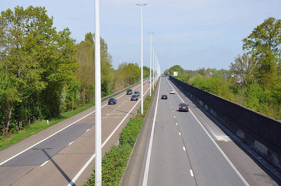 Hasselt — local market for manufacturer and distributor portals
