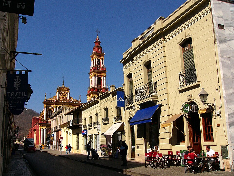 Salta — manufacturer and distributor portals for local businesses