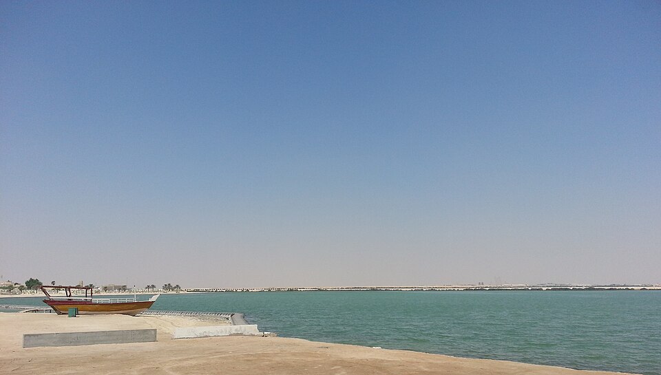 Al Khor — manufacturer and distributor portals for local businesses