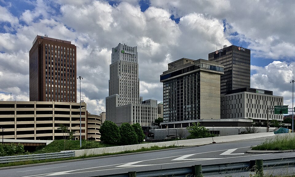 Akron — service booking platforms for local businesses