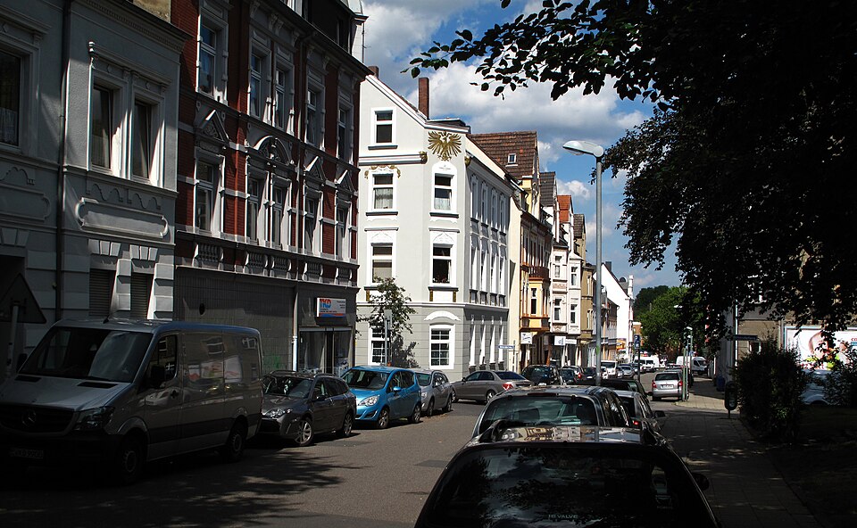 Essen — local market for service booking platforms