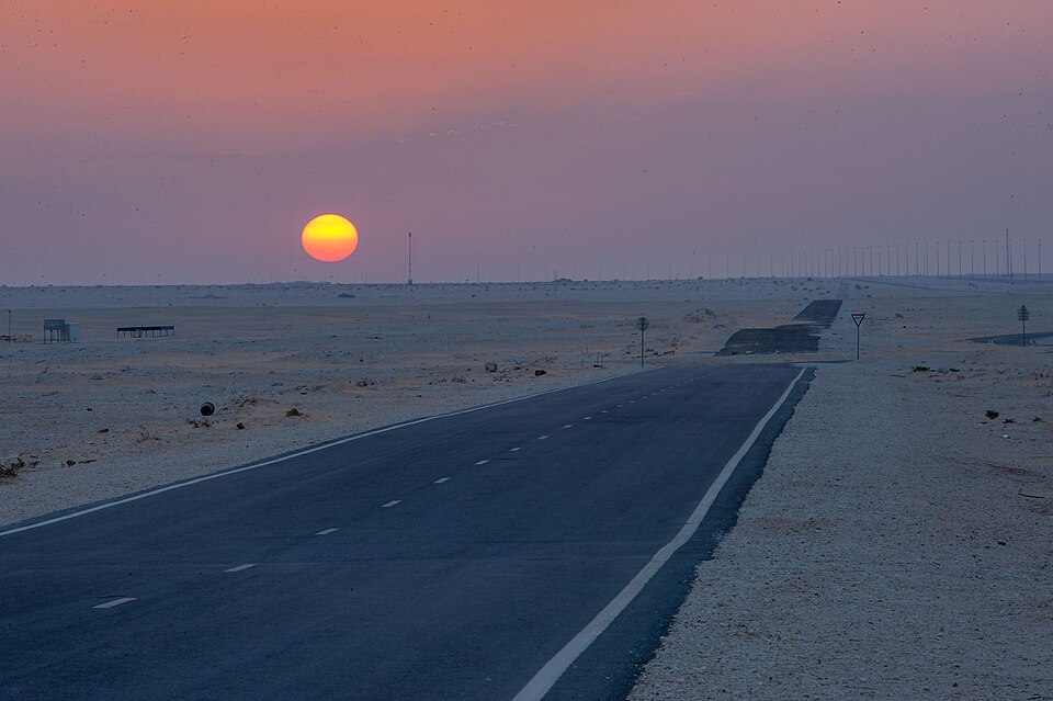 Dukhan — manufacturer and distributor portals for local businesses