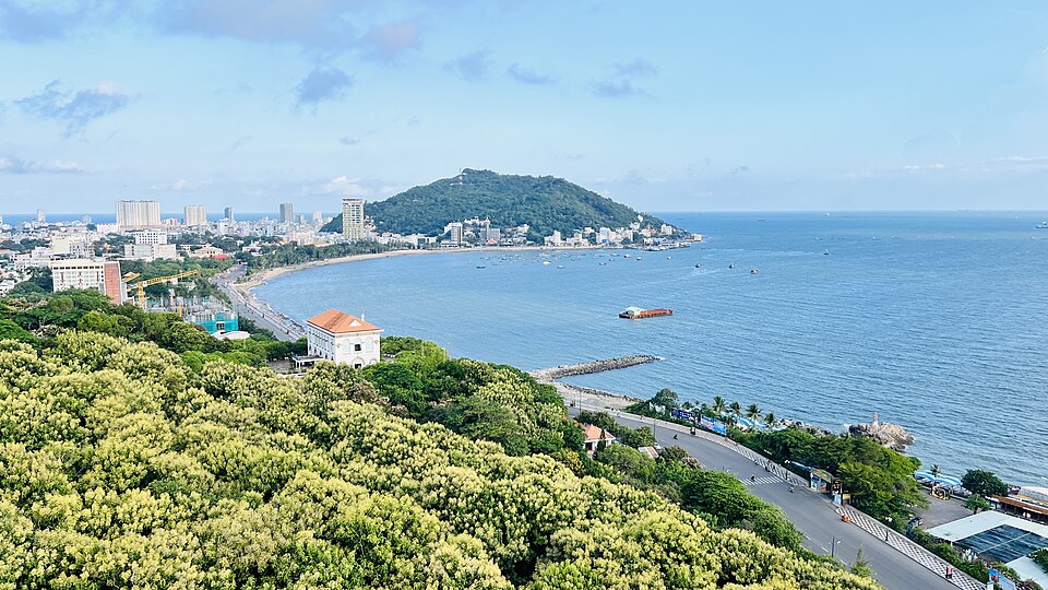 Vung Tau — local market for online stores