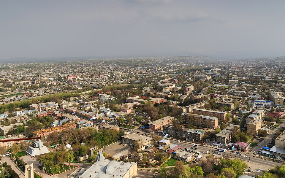 Osh — local market for online stores