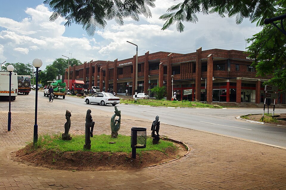 Victoria Falls — local market for online stores