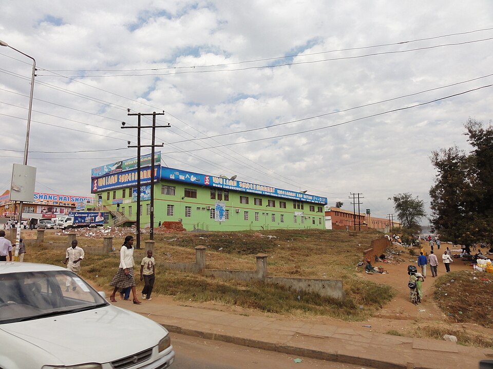 Lilongwe — local market for custom e-commerce platforms