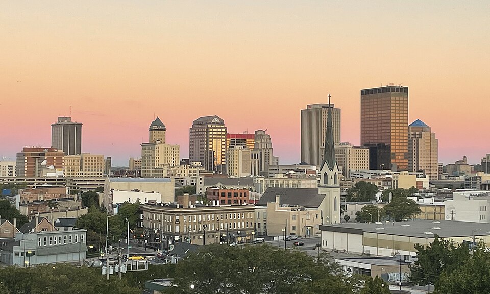 Dayton — local market for online stores