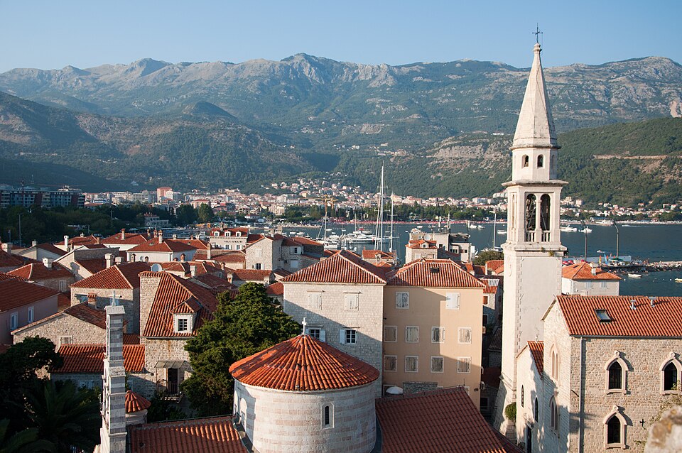 Budva — local market for service booking platforms