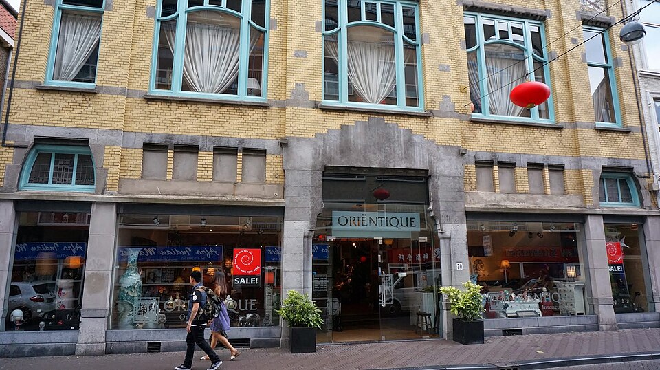 The Hague — local market for mobile commerce apps