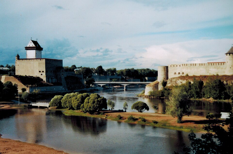 Narva — local market for subscription and membership platforms
