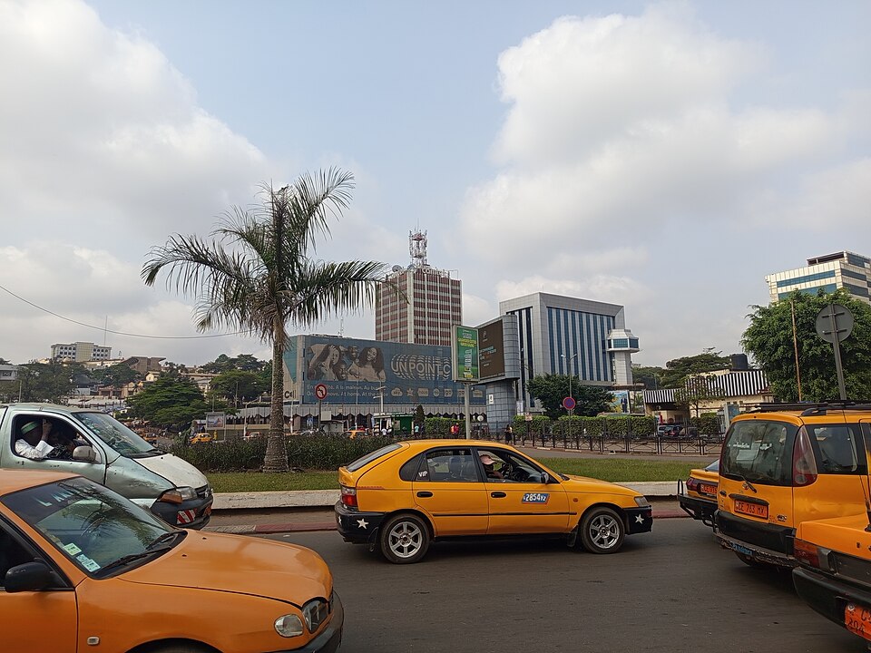 Yaoundé — multi-vendor marketplaces for local businesses