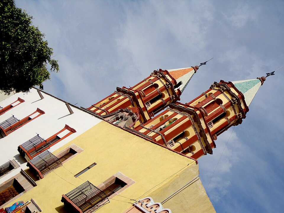 Querétaro — local market for international and multi-region stores