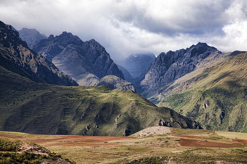 Peru — subscription and membership platforms for local businesses