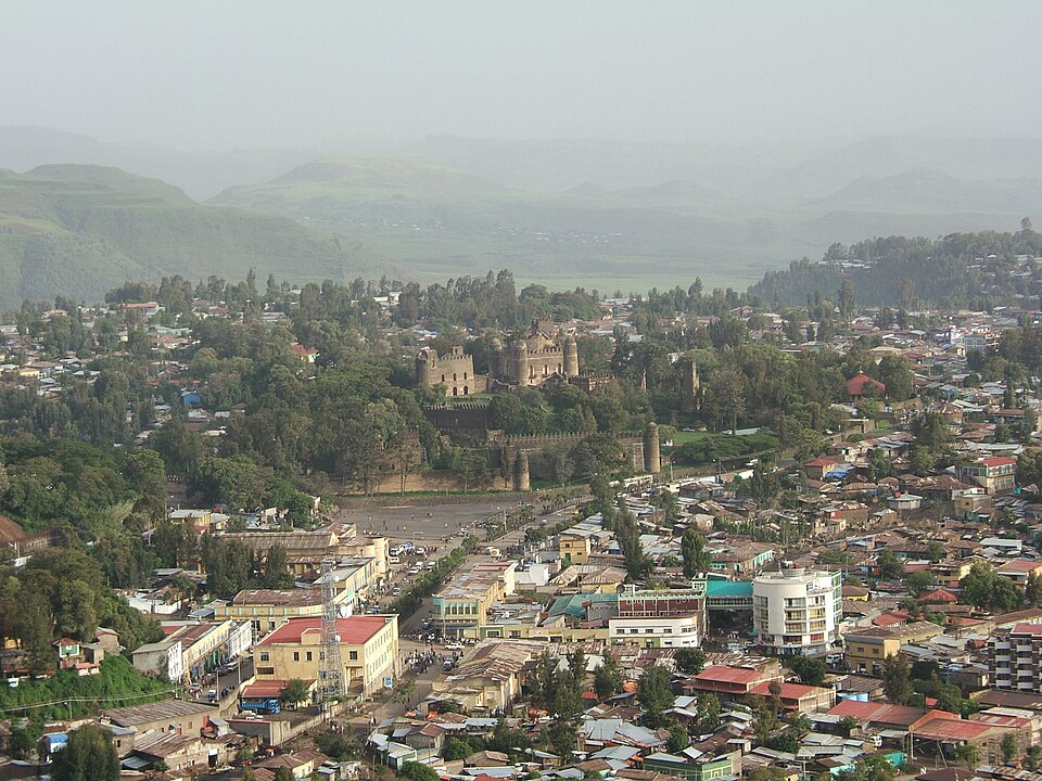 Gondar — local market for online stores